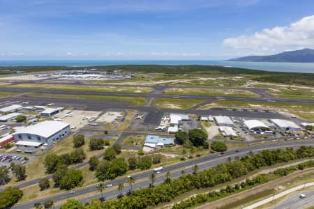 Aerial Image of CAIRNS AIRPORT AEROGLEN