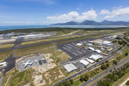 Aerial Image of CAIRNS AIRPORT AEROGLEN