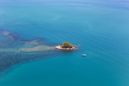 Aerial Image of HAYCOCK ISLAND