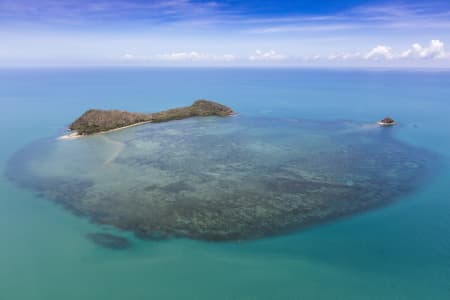 Aerial Image of DOUBLE ISLAND & HAYCOCK ISLAND