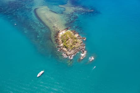 Aerial Image of DOUBLE ISLAND & HAYCOCK ISLAND