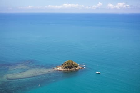 Aerial Image of DOUBLE ISLAND & HAYCOCK ISLAND