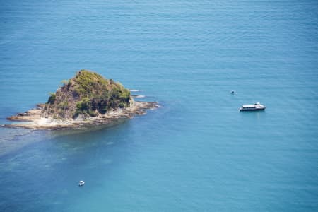 Aerial Image of DOUBLE ISLAND & HAYCOCK ISLAND