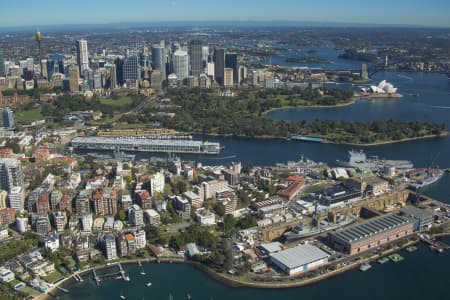 Aerial Image of ELIZABETH BAY TO WOOLLOOMOOLOO BAY