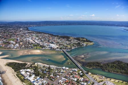 Aerial Image of THE ENTRANCE