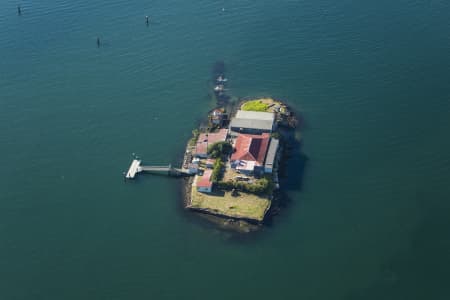 Aerial Image of SPECTACLE ISLAND