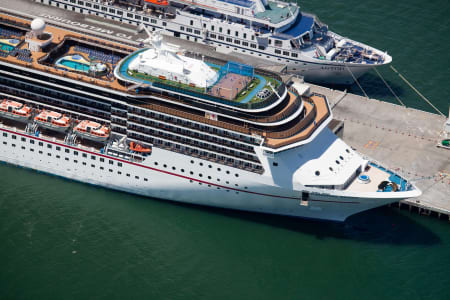 Aerial Image of CARNIVAL SPIRIT DOCKED AT STATIOIN PIER