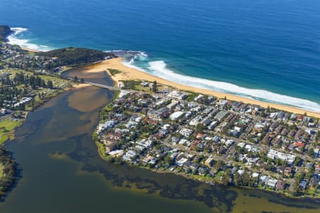 Aerial Image of NARRABEEN