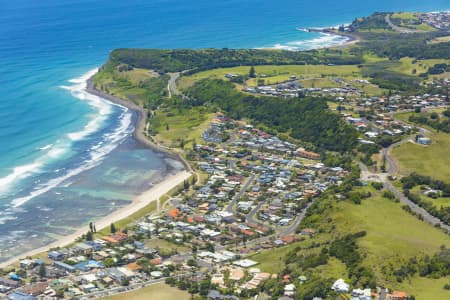 Aerial Image of LENNOX HEAD AERIAL