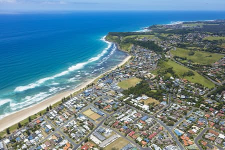 Aerial Image of LENNOX HEAD AERIAL