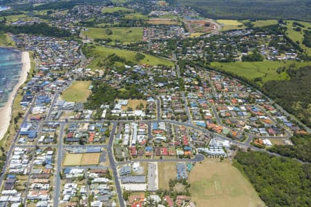 Aerial Image of LENNOX HEAD AERIAL