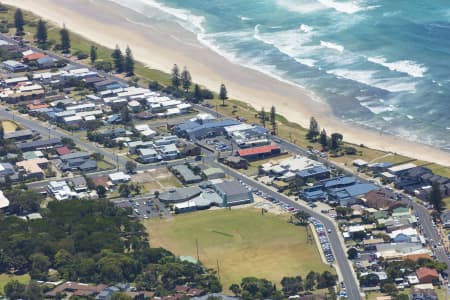 Aerial Image of LENNOX HEAD AERIAL