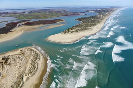 Aerial Image of MURRAY RIVER
