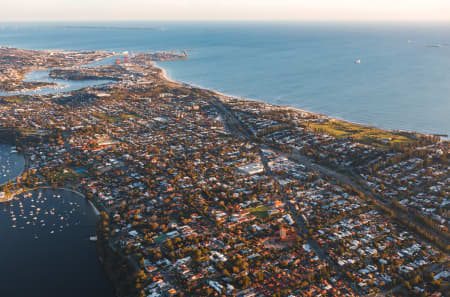 Aerial Image of PEPPERMINT GROVE