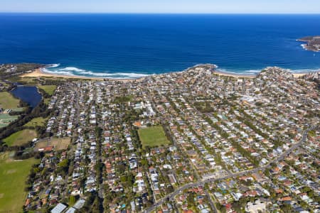 Aerial Image of CURL CURL