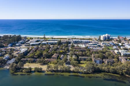 Aerial Image of NARRABEEN LAKEFRONT HOMES