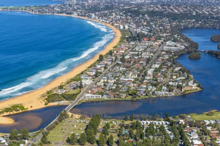 Aerial Image of NARRABEEN