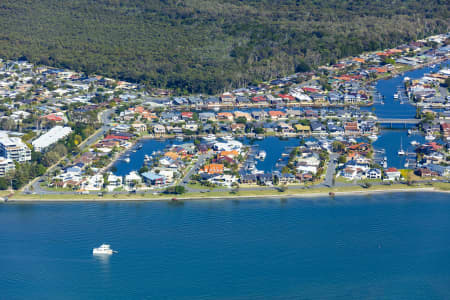 Aerial Image of HOLLYWELL