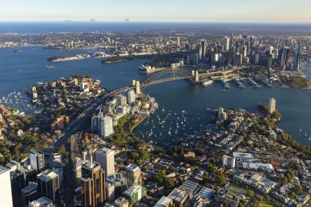 Aerial Image of MILSONS POINT GOLDEN LIGHT