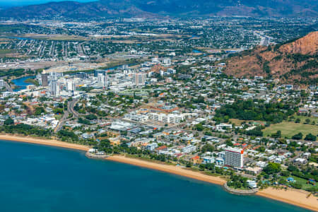 Aerial Image of TOWNSVILLE, NORTH WARD AND BELIGAN GARDENS