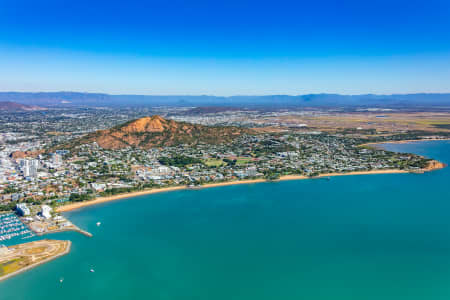 Aerial Image of TOWNSVILLE, NORTH WARD AND BELIGAN GARDENS