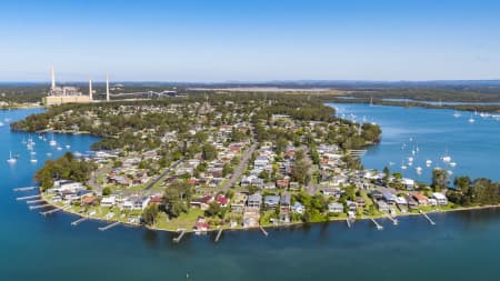 Aerial Image of MANNERING PARK