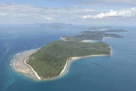Aerial Image of PALM ISLAND IN QUEENSLAND
