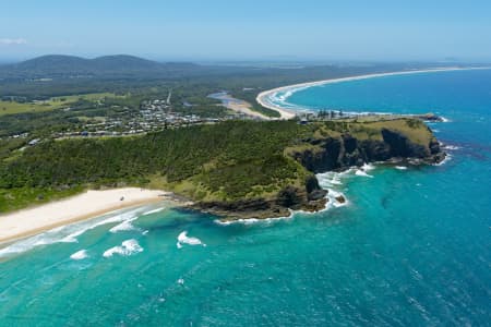 Aerial Image of CRESCENT HEAD