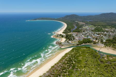 Aerial Image of AERIAL VIEW OF SOUTH WEST ROCKS