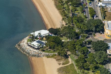 Aerial Image of THE STRAND AND NORTH WARD TOWNSVILLE