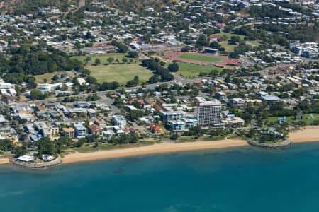 Aerial Image of THE STRAND AND NORTH WARD TOWNSVILLE