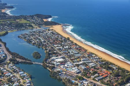 Aerial Image of NARRABEEN