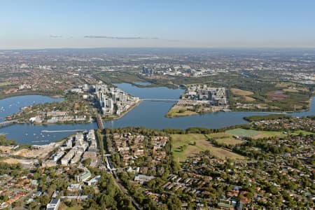 Aerial Image of MEADOWBANK LOOKING SOUTH-WEST