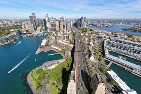Aerial Image of CAHILL EXPRESSWAY AND SYDNEY CBD, FROM THE NORTH