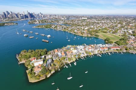 Aerial Image of BIRCHGROVE LOOKING SOUTH-EAST