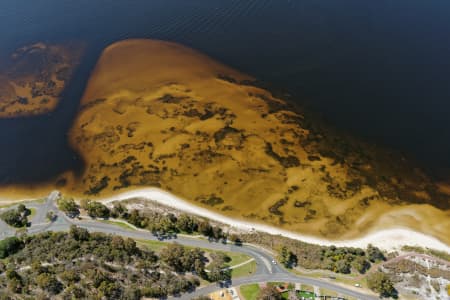 Aerial Image of SWAN RIVER NEAR POINT WALKER