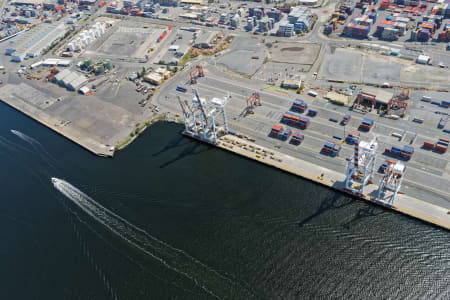 Aerial Image of FREMANTLE PORTS VIEWED FROM THE EAST