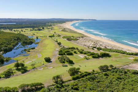 Aerial Image of BELMONT GOLF CLUB LOOKING NORTH