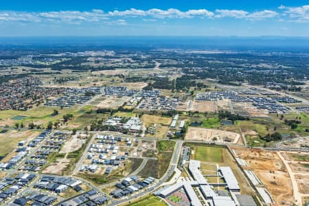 Aerial Image of THE PONDS