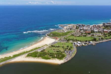 Aerial Image of NEWCASTLE EAST LOOKING SOUTH