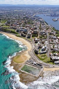 Aerial Image of NEWCASTLE OCEAN BATHS LOOKING SOUTH-WEST