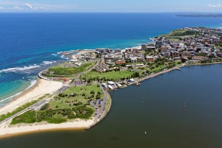 Aerial Image of NEWCASTLE EAST LOOKING SOUTH