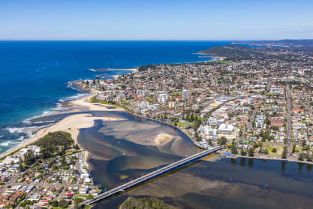 Aerial Image of THE ENTRANCE