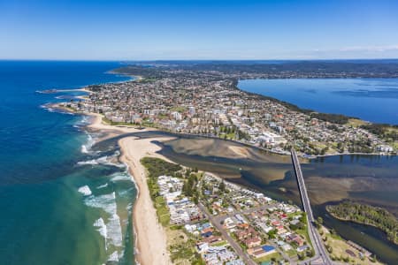 Aerial Image of THE ENTRANCE