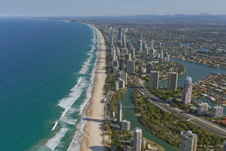 Aerial Image of SURFERS PARADISE LOOKING SOUTH
