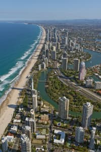 Aerial Image of SURFERS PARADISE LOOKING SOUTH