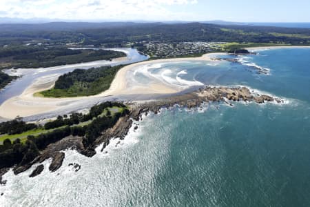 Aerial Image of MOSSY POINT HEADLAND
