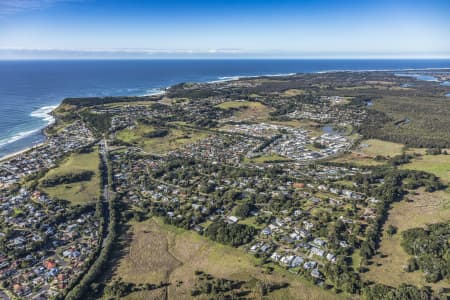 Aerial Image of LENNOX HEAD