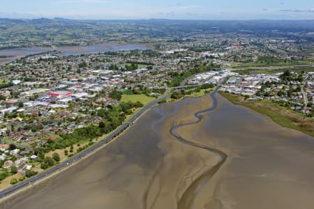 Aerial Image of TAURANGA LOOKING SOUTH