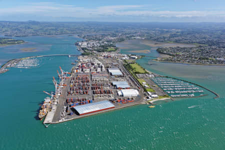 Aerial Image of PORT OF TAURANGA LOOKING SOUTH